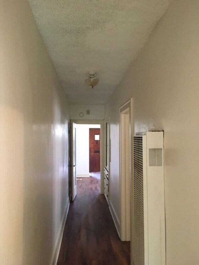 Building Photo - 3922