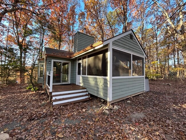 Building Photo - 29 Hunters Way