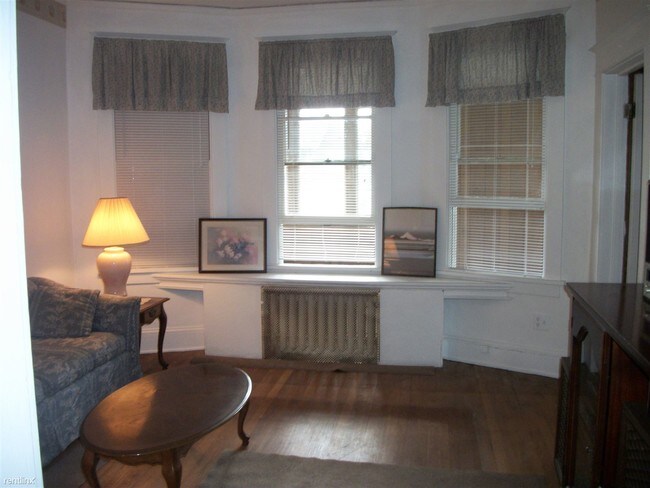 Building Photo - 31 Sparkill Ave