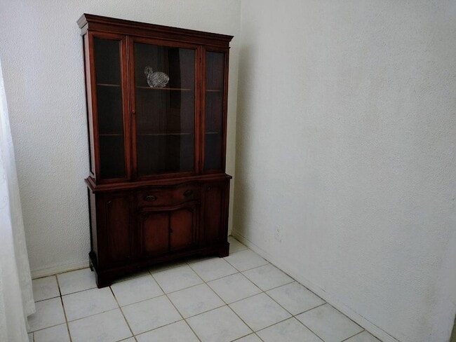 Building Photo - 3464 Pennsylvania St