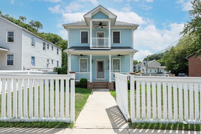 Building Photo - 822 E Lenoir St