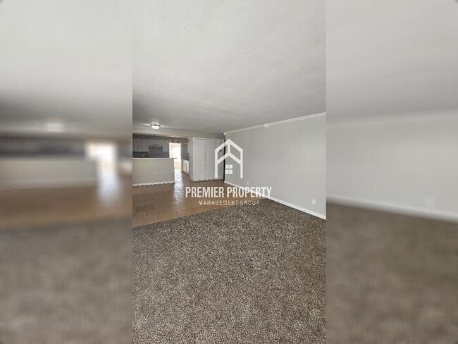 Building Photo - 8319 Woodhurst Dr