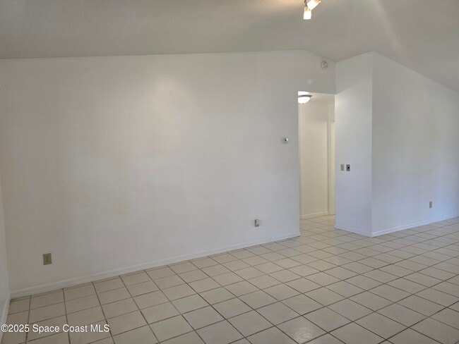 Foto del edificio - 1666 Uniontown St SE