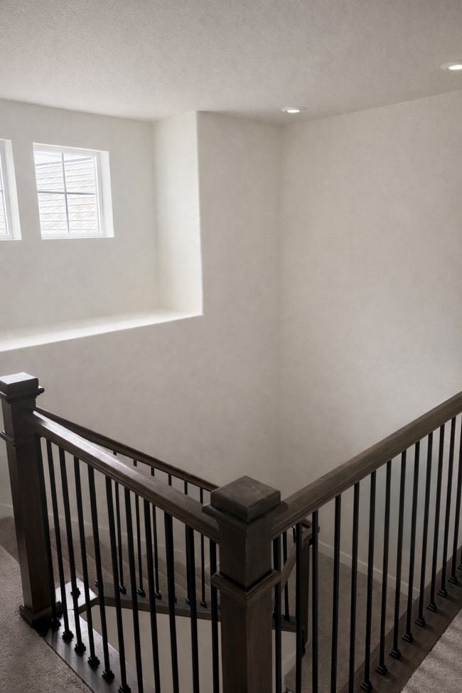 Building Photo - 6971 Hyland Hills St