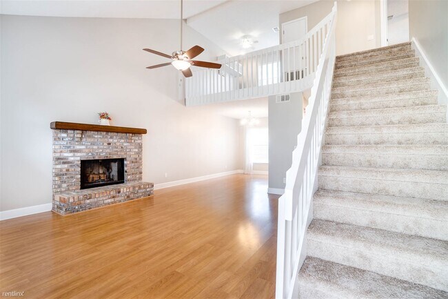 Foto del edificio - 3 br, 3 bath House - 1051 Burnett Street
