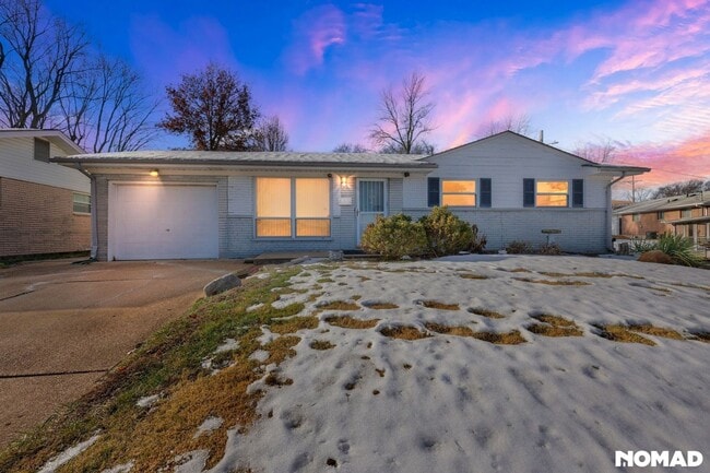 Building Photo - 1550 Moellering Dr