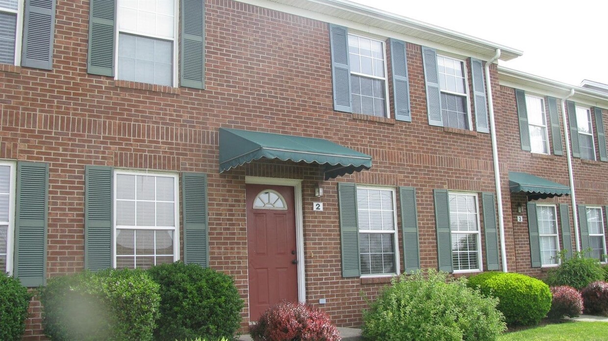 1429 Trent Blvd, Lexington, KY 40517 Townhome Rentals in Lexington KY