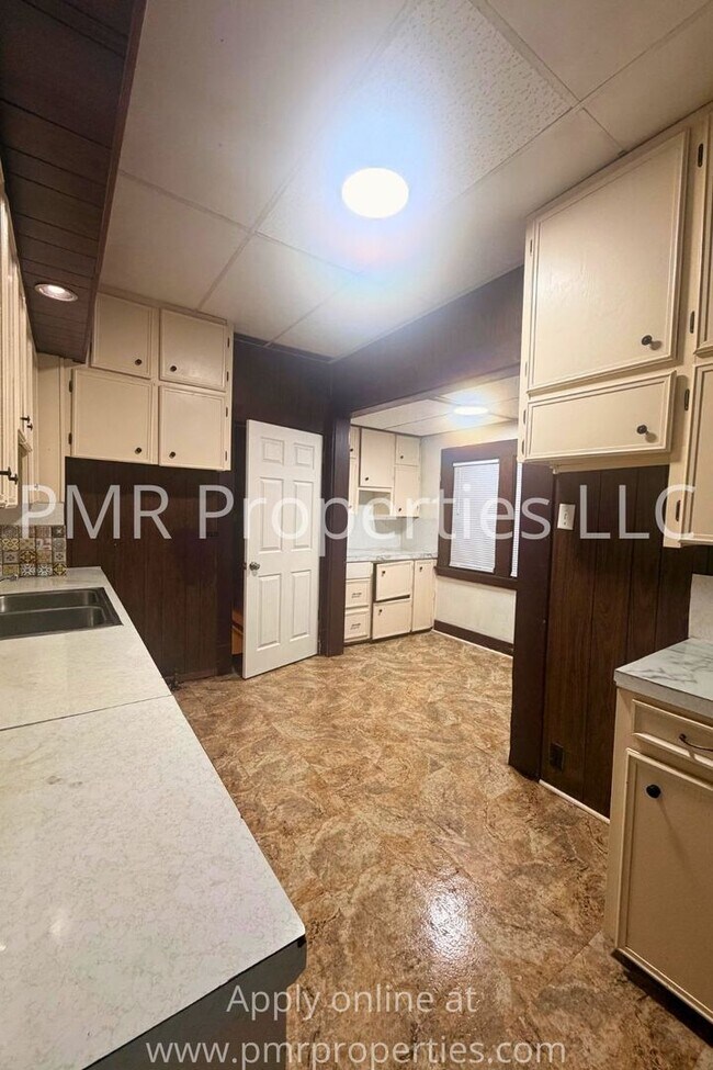 Foto del edificio - 3 Bedrooms / 1 Bathroom House