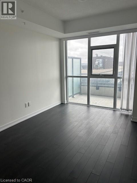 Building Photo - 550 N Service Rd