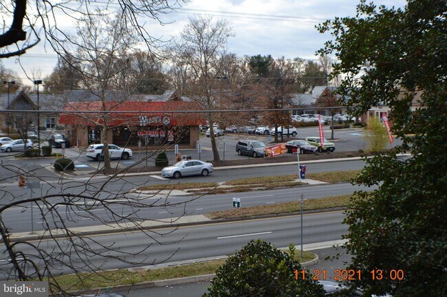 Foto del edificio - 2822 Lee Oaks Pl