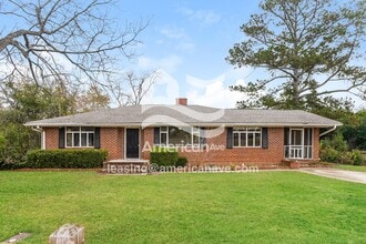 Building Photo - 290 Lilly Ave