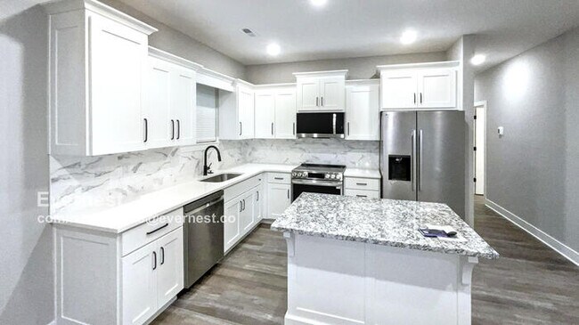 Foto del edificio - Lovely 3-Bedroom Home in a Peaceful Neighb...