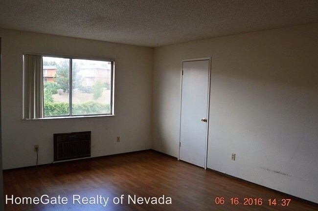 Building Photo - 2 br, 1 bath House - 3198 Cache Peak Drive