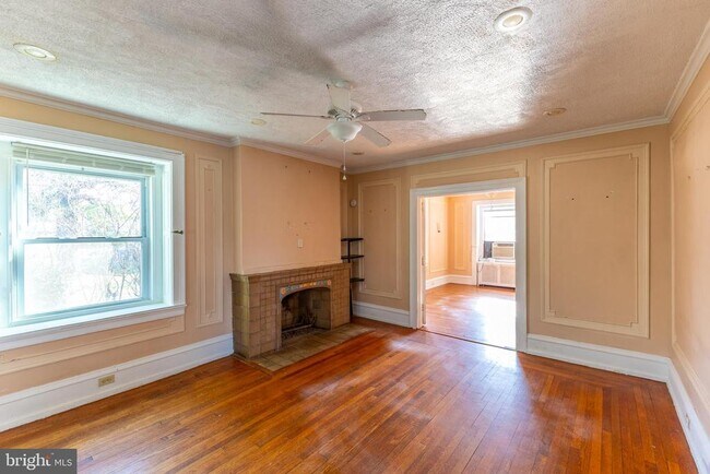 Foto del edificio - 2216 Georges Ln