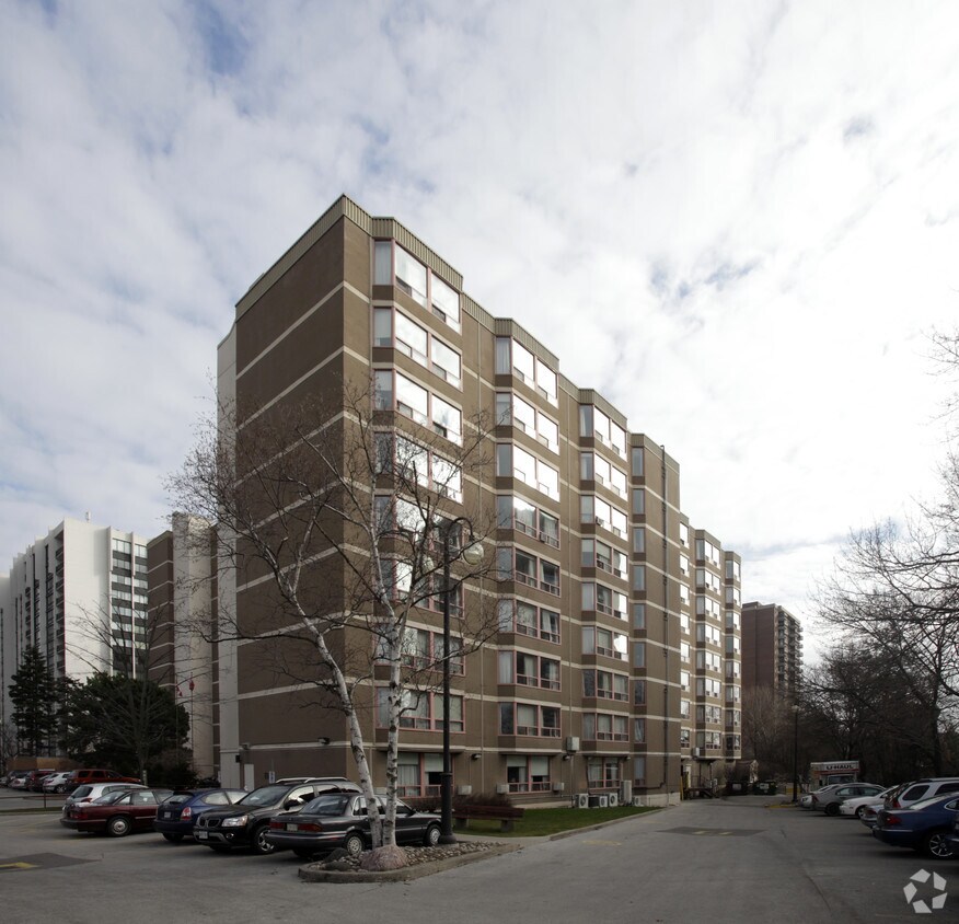 Photo du bâtiment - Oakville Senior Citizens Residence
