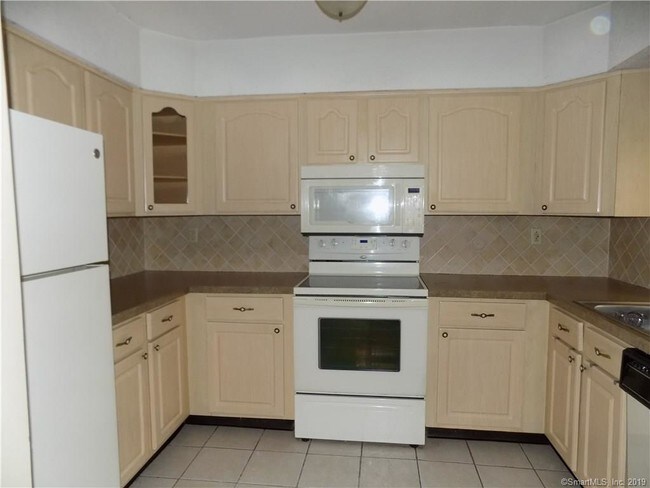 Foto del edificio - 155 Redstone Hill Rd