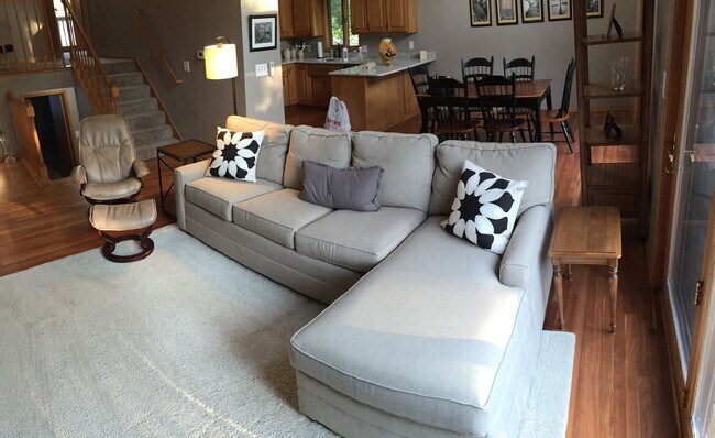 Foto del edificio - Beautiful Golf Course Home in Peaceful Loc...