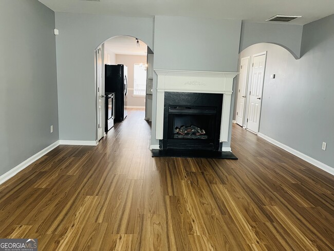 Building Photo - 3156 Parc Ct SW