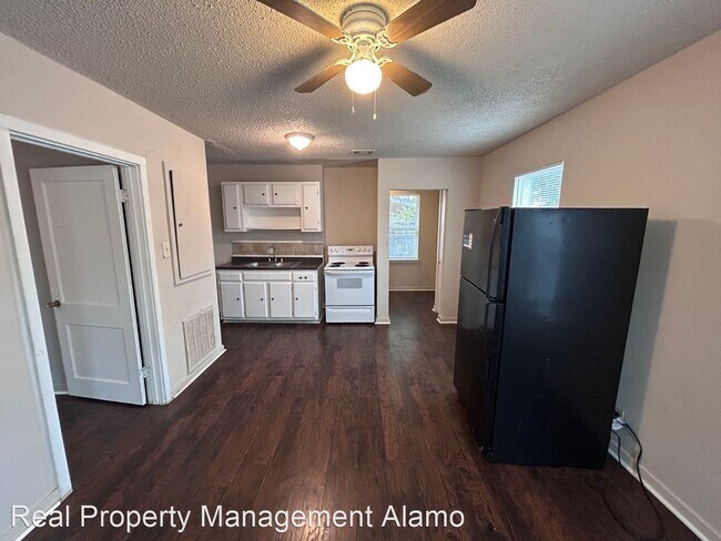 Building Photo - 2 br, 1 bath House - 617 S Palmetto Unit 4