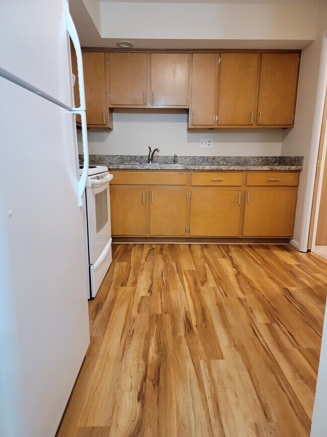 Kitchen - 142 High St