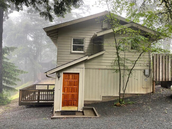 Building Photo - 216 Swett Rd
