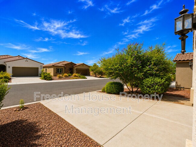 Foto del edificio - 5628 San Marco Dr