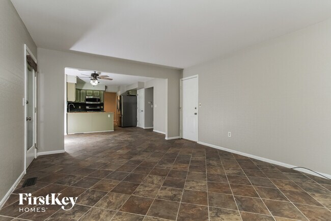 Building Photo - 6012 Kingsgate Dr