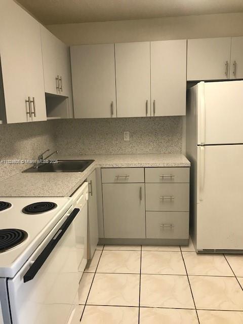 Foto del edificio - 9440 Fontainebleau Blvd