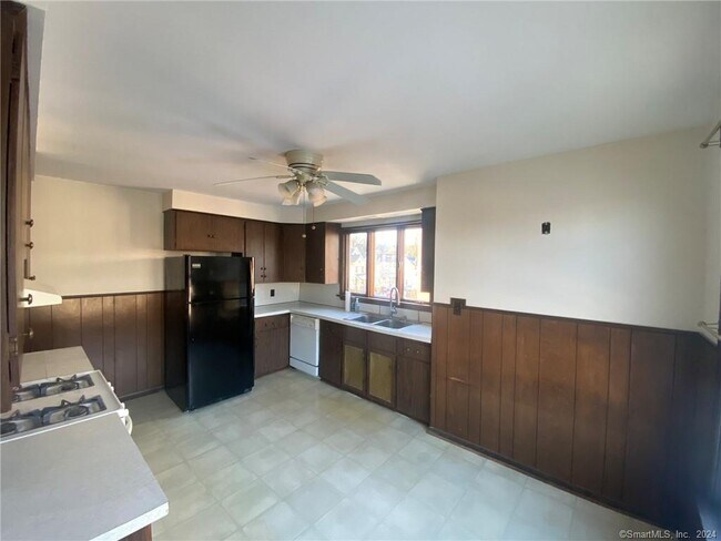 Building Photo - 175 Minerva St