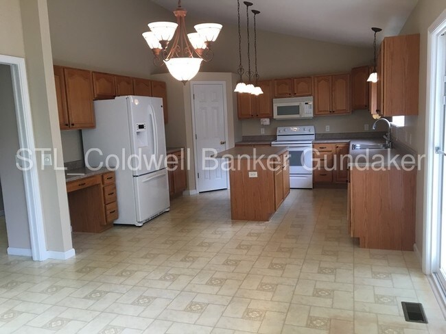 Building Photo - 1404 Grizzly Hollow, Wentzville, MO, 63385