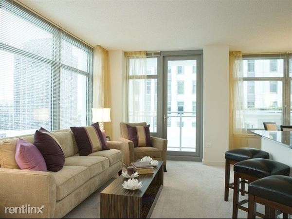 Building Photo - 365 N Jefferson St