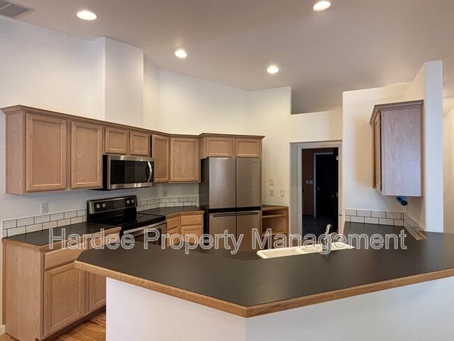 Building Photo - 2354 E Mugo St