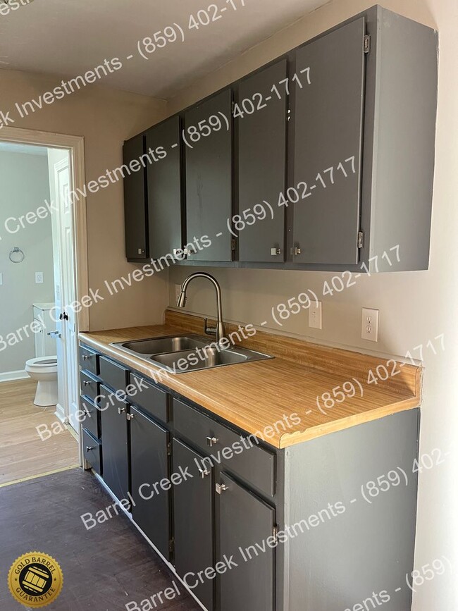 Foto del edificio - 508 N Main St