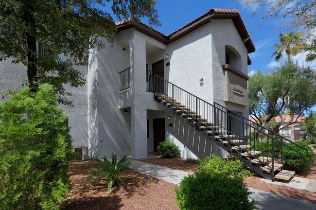 Foto del edificio - 2615 W Gary Ave