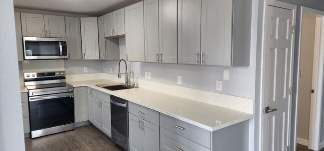 Building Photo - 36 Hunters Way