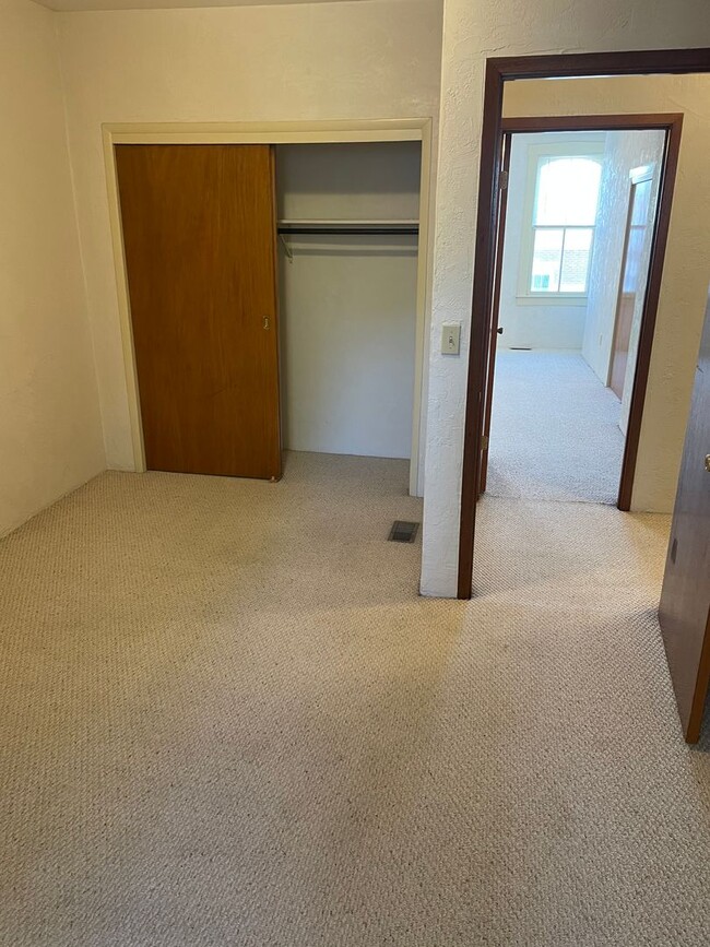 Building Photo - Duplex