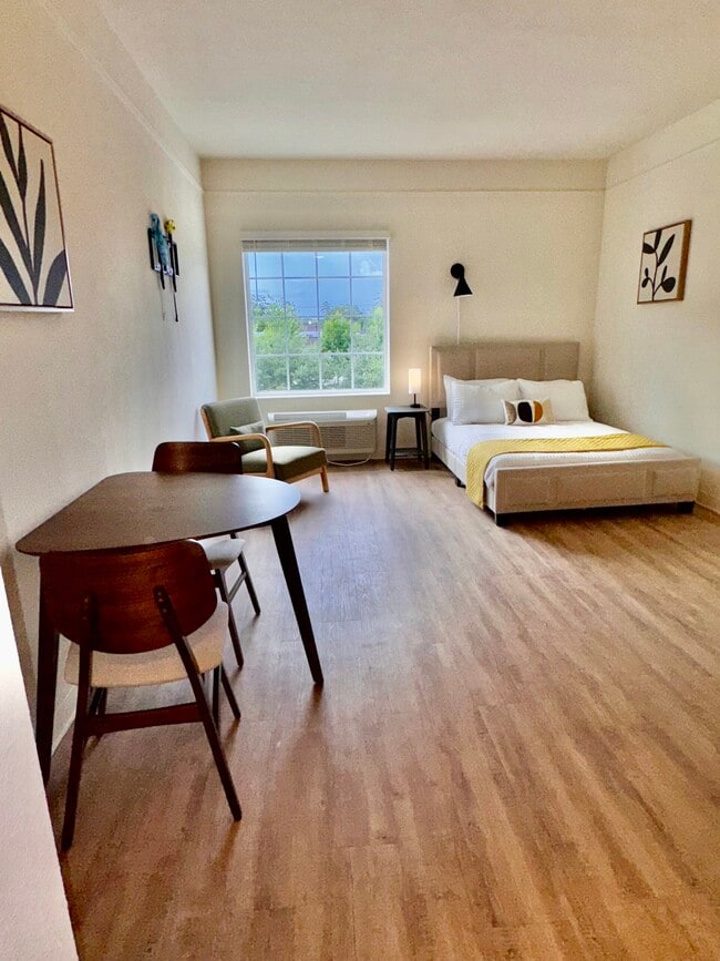 Foto del edificio - Pinnacle Residences