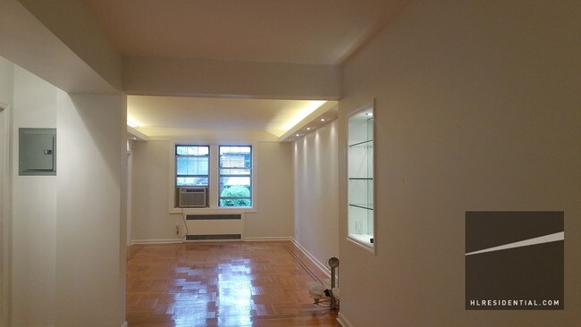 Foto del edificio - 11114 76th Ave