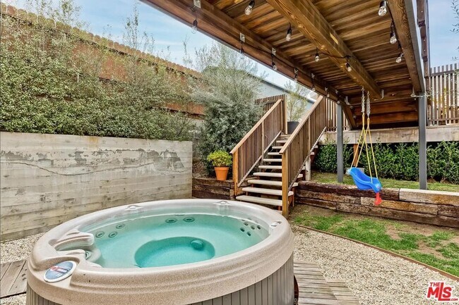 Foto del edificio - 1388 Lucile Ave