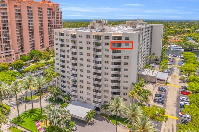 Building Photo - 90 Edgewater Dr