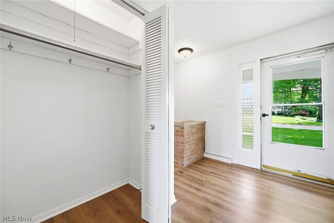 Foto del edificio - 3331 Edington Rd