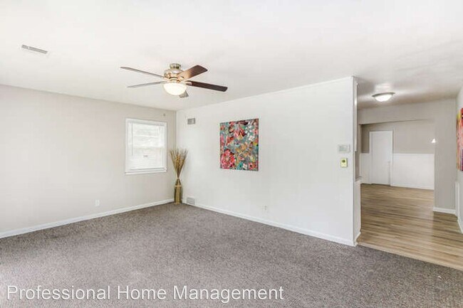 Foto del edificio - 3 br, 1 bath House - 7226 E Castle Dr