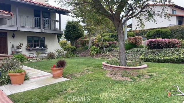 Foto del edificio - 6747 Verde Ridge Rd