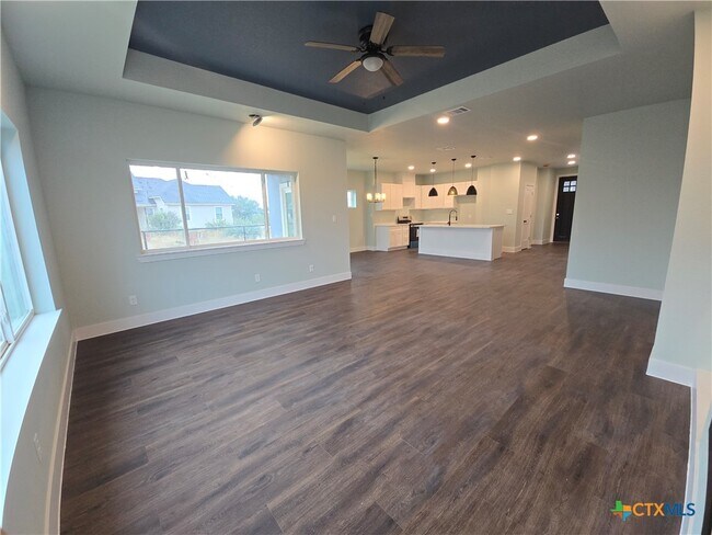 Building Photo - 206 Lewis Todd