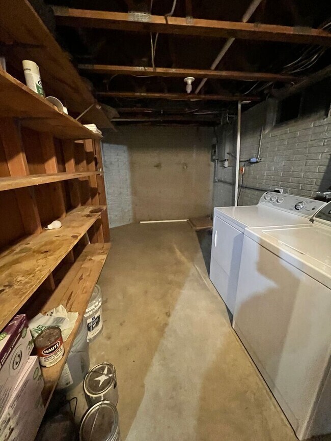 Foto del edificio - 3 Bedroom Home w/ Garage in Marion, IA