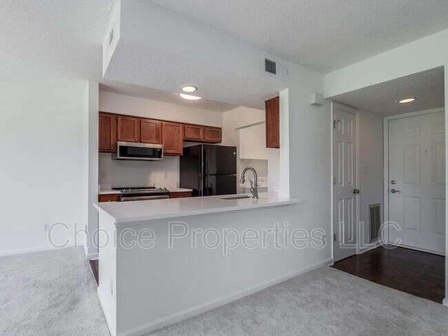 Foto del edificio - 11042 Running Ridge Rd.