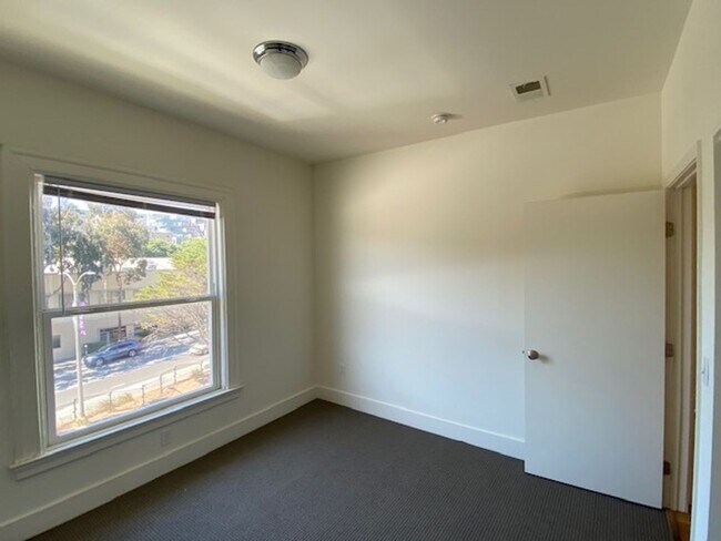 Foto del edificio - 2330-2334-2334 Geary Blvd