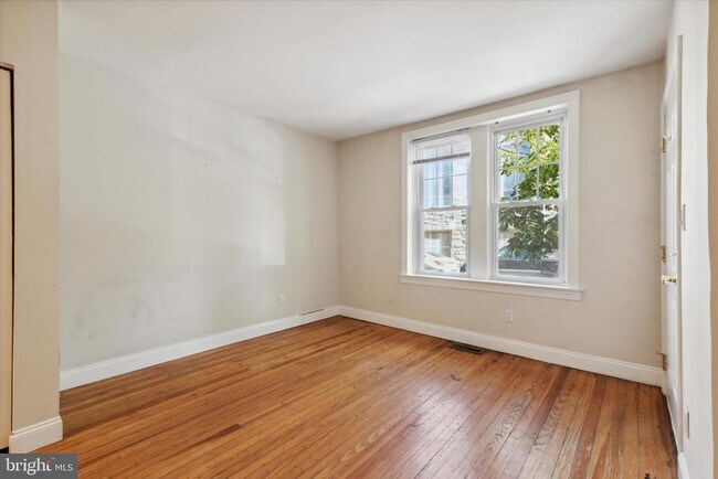 Building Photo - 750 Martin St