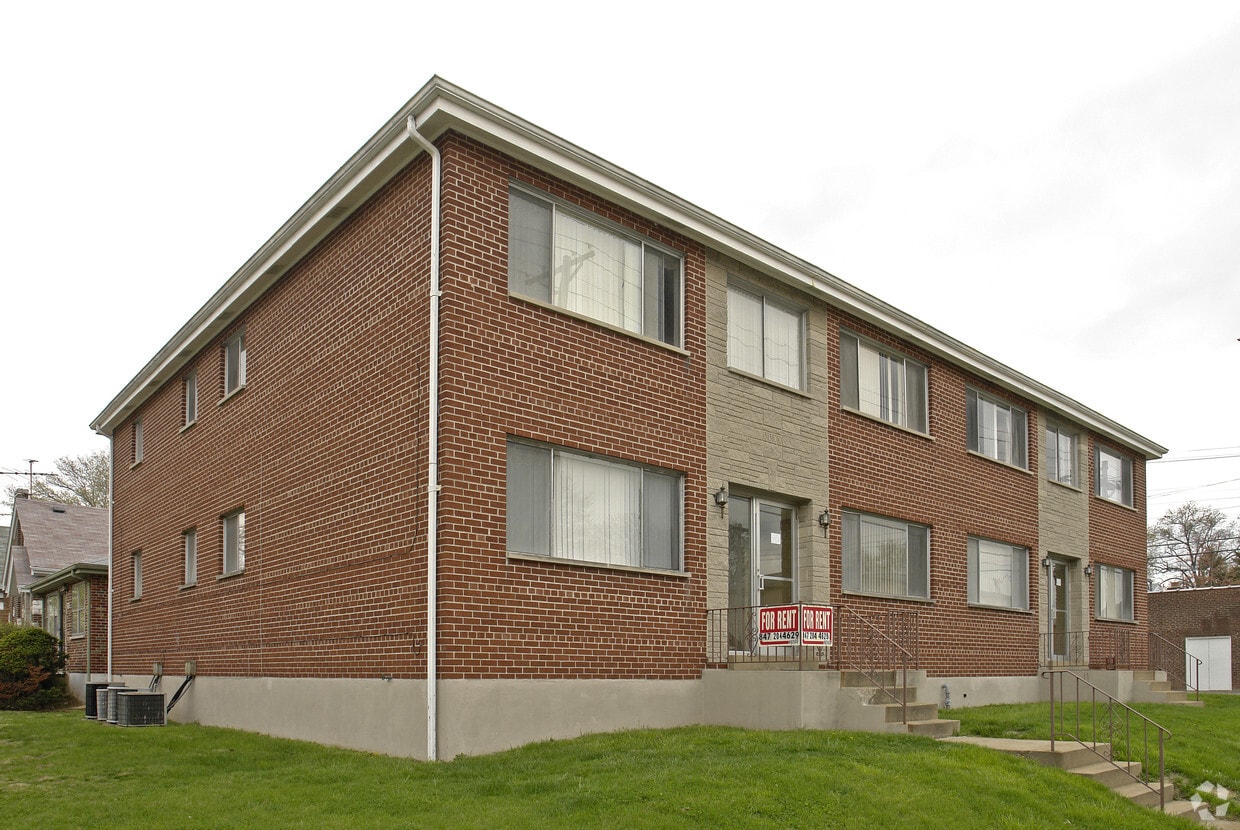 Building Photo - 5300 Macklind Ave