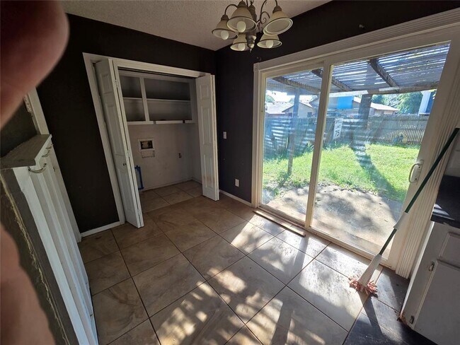 Foto del edificio - 12314 SW 13th St